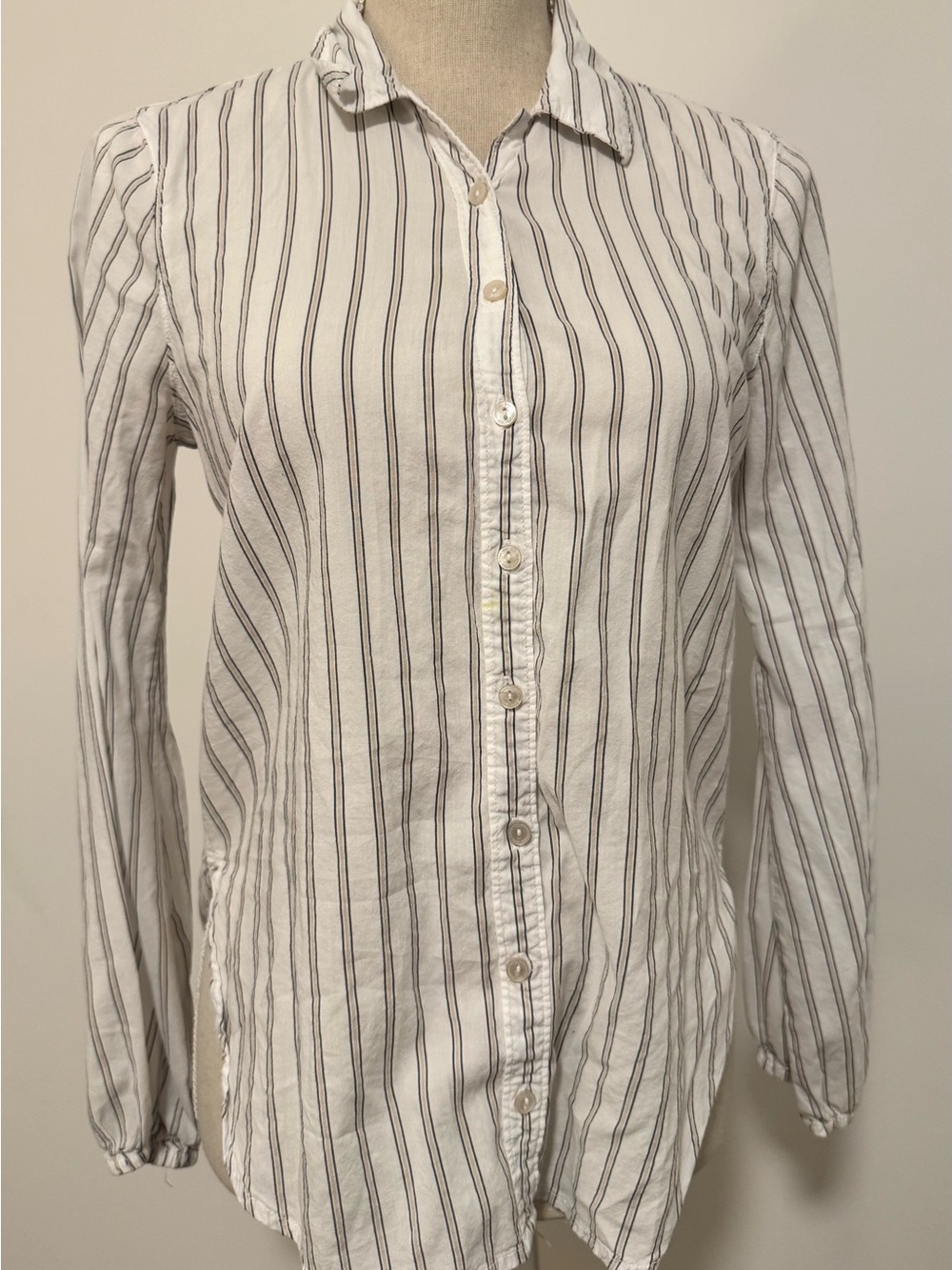 Abercrombie & Fitch White Gray Stripes Soft Thin Button-Down Top Shirt Blouse S